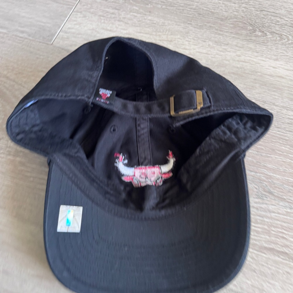 47 Brand Chicago Bulls NBA Black Adjustable Strapback Dad Hat OSFA - Picture 4 of 8